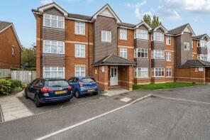 8, Chamberlain Gardens, Hounslow TW3 4NF