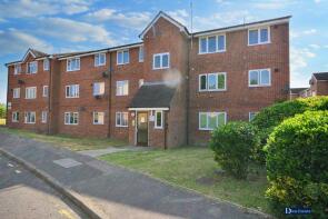 16, Naunton Way, Hornchurch RM12 6TG