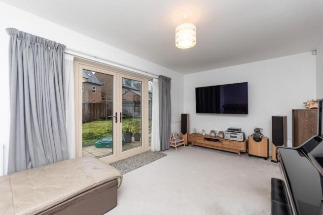 4 bed Detached for sale Image 5