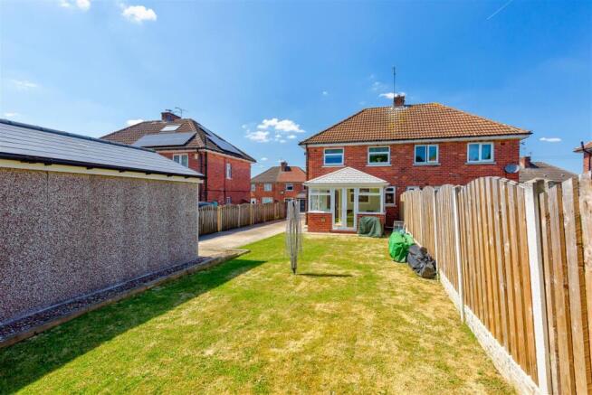 3 bed Semi-Detached for sale Image 5