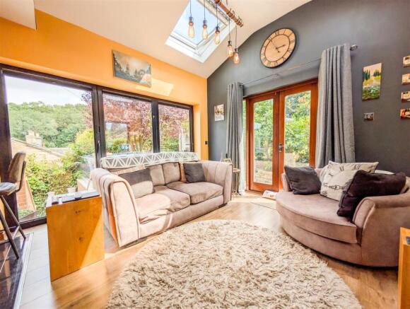 3 bed Detached for sale Image 9
