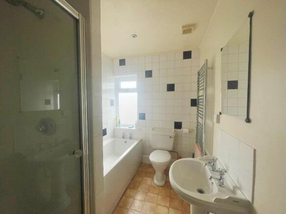 Bathroom.JPEG