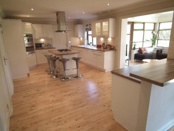 Open Plan Breakfast Kitchen