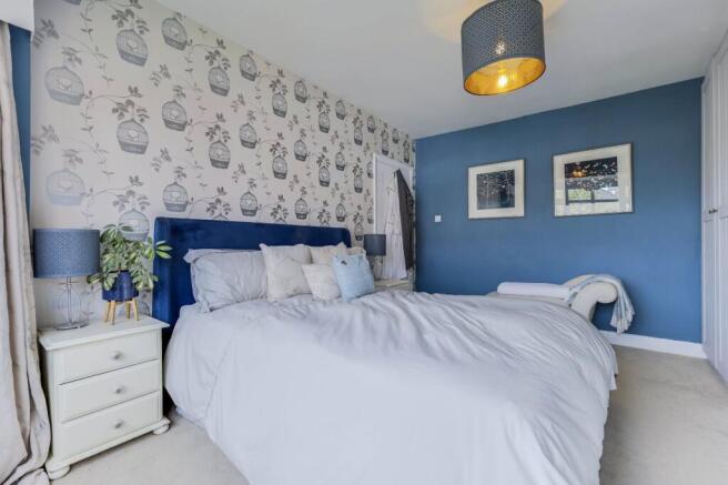 3 bed Semi-Detached for sale Image 8