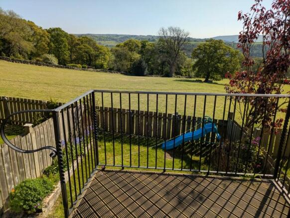 balcony to garden 