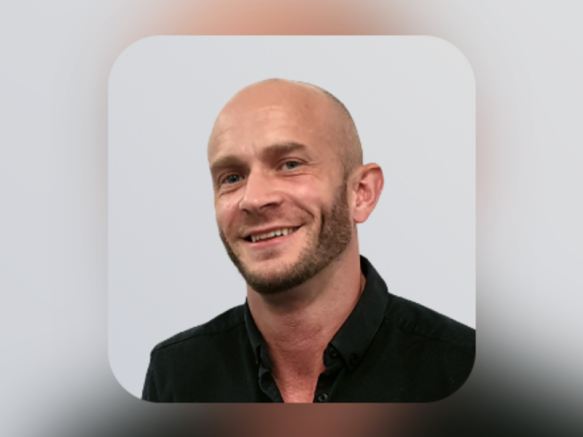 Rob Wells.png