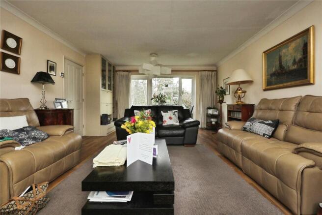 4 bed Detached for sale Image 6