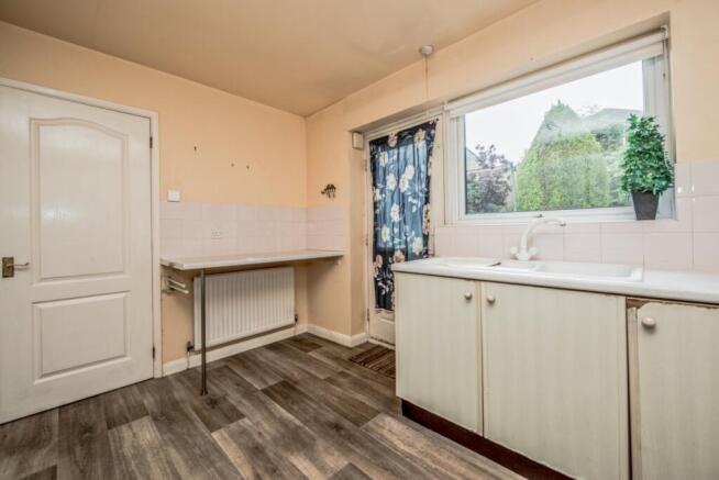 2 bed Bungalow for sale Image 5