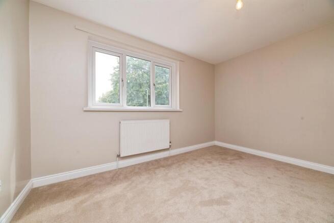 4 bed Terraced for sale Image 11