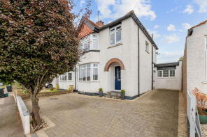 8, Sunny Rise, Caterham CR3 5PR
