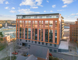Flat 2/2, 80, Inverlair Avenue, Glasgow G43 2BD