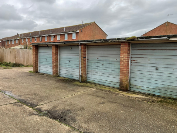 Garage En-Bloc