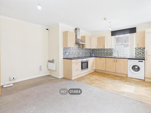 2 bed Apartment to rent Image 4