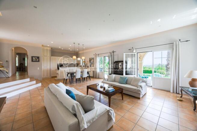 Main room to outdoor terrace