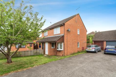 Bill Rickaby Drive, Newmarket, Suffolk, CB8