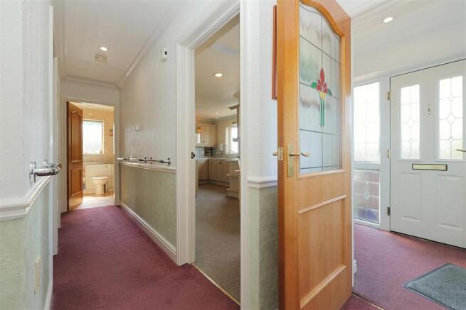 2 bed House for sale Image 11