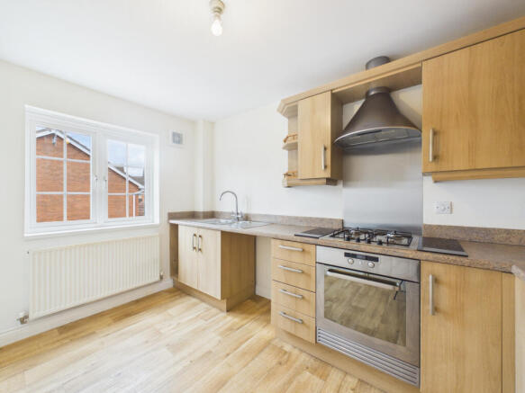 3 bed Town House for sale Image 11