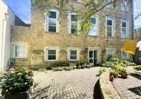 Flat 4, St Catherines Court, Catherine Street, Frome BA11 1DA