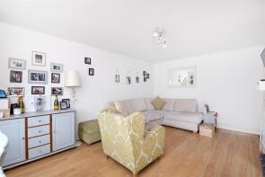14, 128 Bay Court, Popes Lane, London W5 4NE