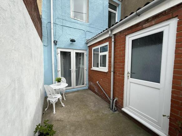 3 bed Terraced for sale Image 4