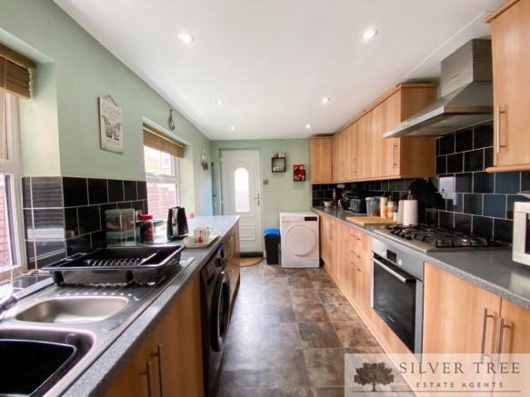 2 bed Terraced for sale Image 5