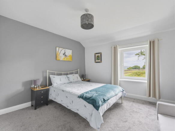 2 bed Terraced for sale Image 9