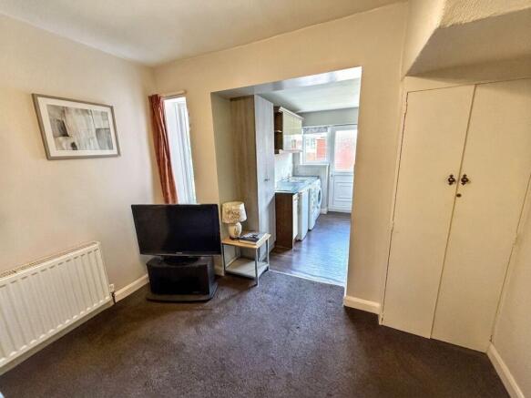2 bed Semi-Detached for sale Image 10