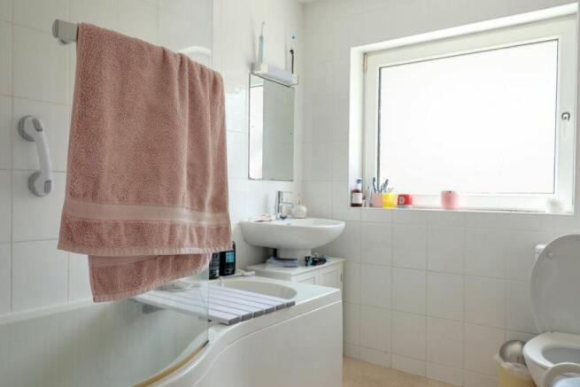 Photo 9