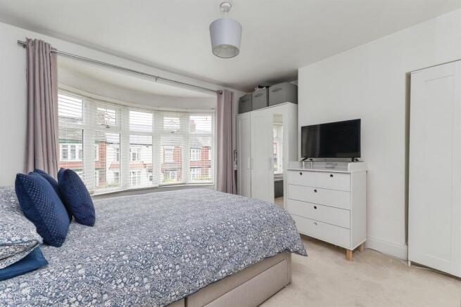 3 bed Terraced for sale Image 12