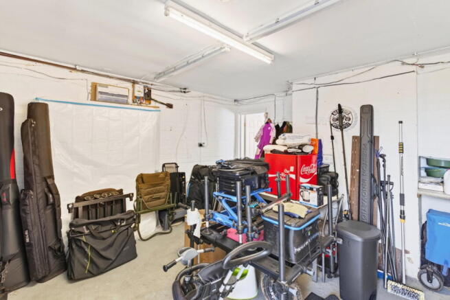 2 bed Detached Bungalow for sale Image 10