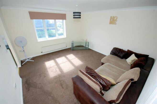 Lounge/dining room