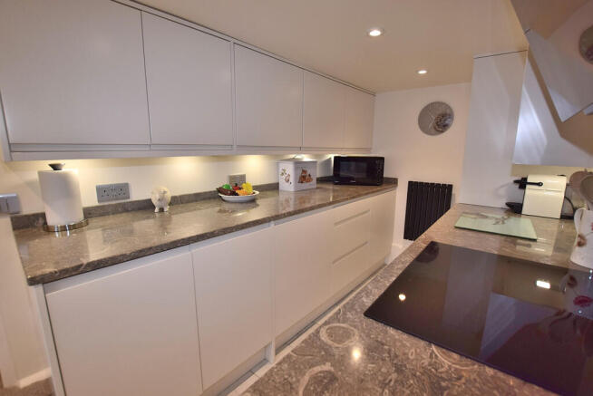 3 bed Cottage for sale Image 10