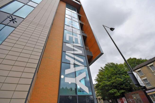 2 bed Apartment to rent Image 12