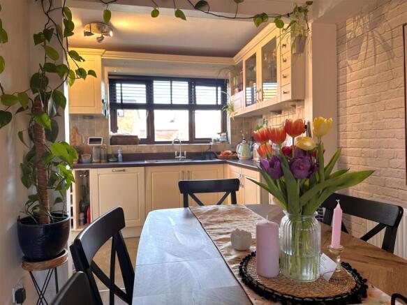 Open-Plan Living 878