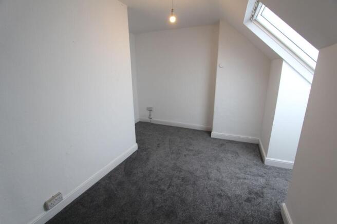 4 bed Terraced to rent Image 12
