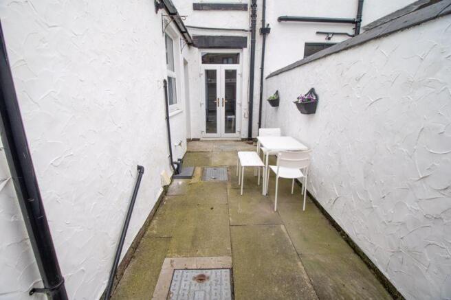 Rear Garden Te...