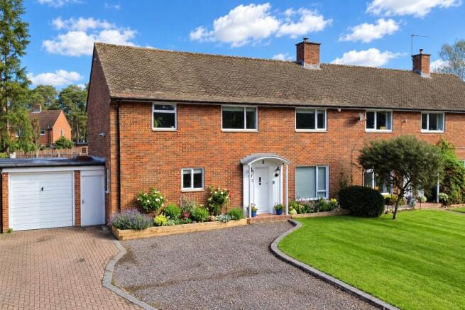 4-bed semi-detached on Whitedown Road, Tadley, Hampshire, RG26, £500,000