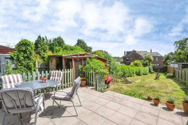 3 bed Semi-Detached for sale Image 4
