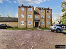106, Danziger Way, Borehamwood WD6 5DG