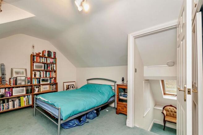 bed 1 (2).jpg