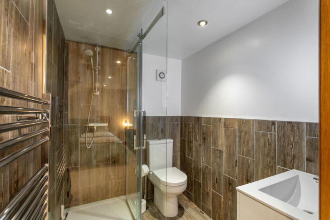 3 bed Detached for sale Image 11