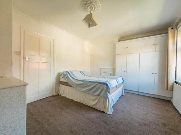 2 bed Town House for sale Image 10