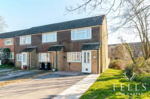 51, Willow Drive, Ringwood BH24 3BE