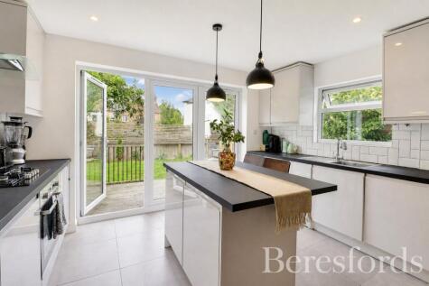 Fairfield Road, Brentwood, CM14