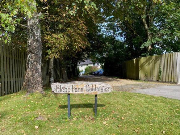 The Entrance to Glebe Farm Cottages