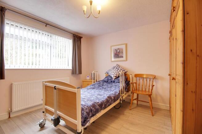 Bedroom 2 (Double)