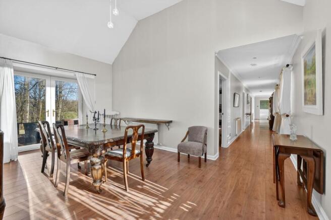Entrance Hall / Dining Room