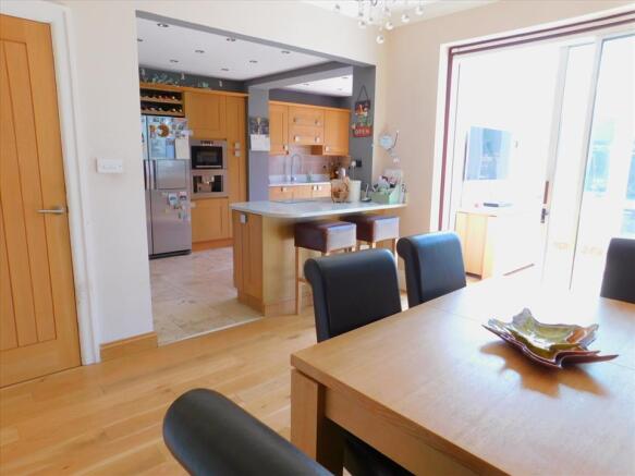 DINING ROOM extra photo