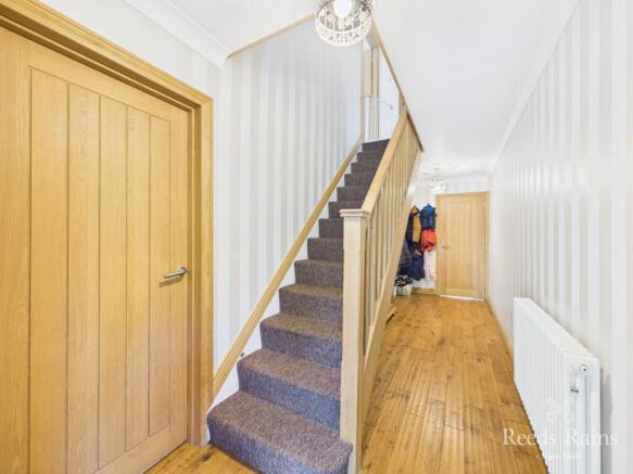 4 bed Detached for sale Image 5