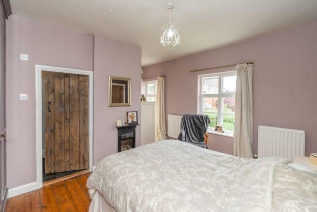 Master bedroom 